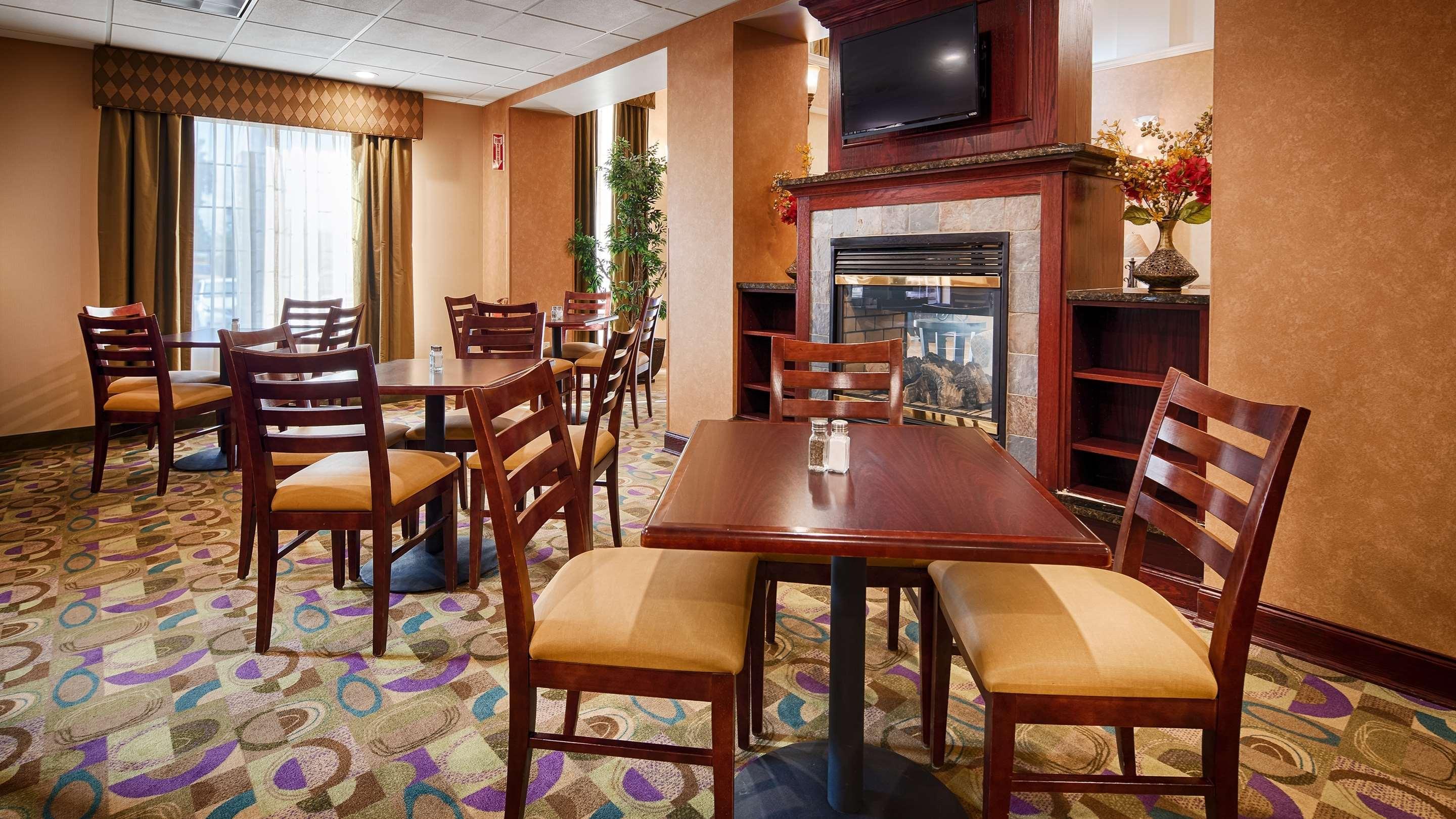Best Western Plus Victor Inn & Suites Kültér fotó