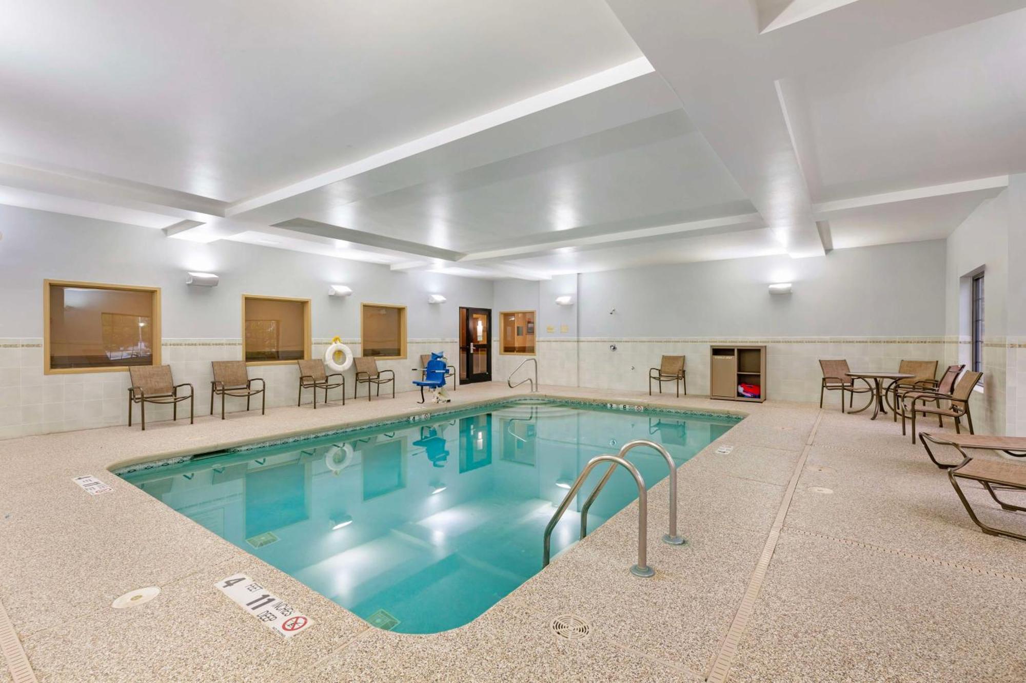 Best Western Plus Victor Inn & Suites Kültér fotó